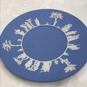 💙💙 Wedgwood Jasperware Blue Decorative Plate with White Relief